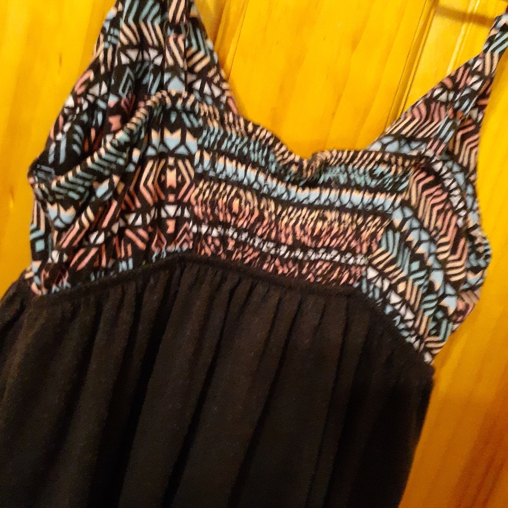 DEREK heart aztec dress the top of it aztec  the graphic on the front dark gray - Picture 6 of 6
